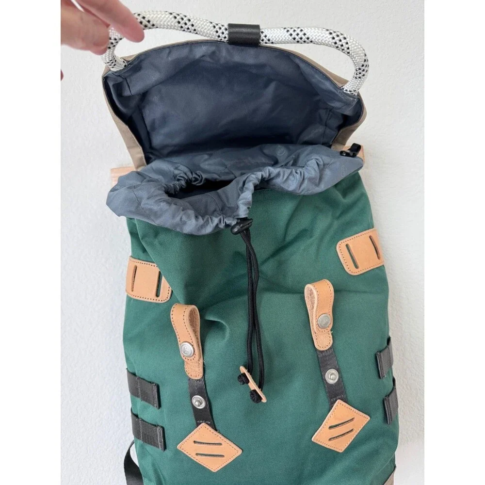 Doughnut Outdoor Adventure Green Tan Backpack Hiking Travel‎ Laptop Bag